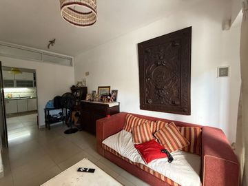 PH EN VENTA TIGRE 4 AMB CON JARDIN Y COCHERA
