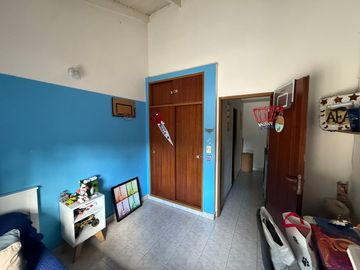 PH EN VENTA TIGRE 4 AMB CON JARDIN Y COCHERA