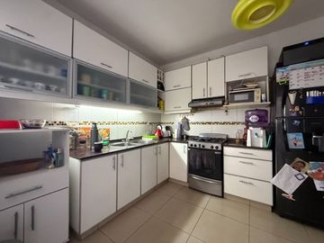 PH EN VENTA TIGRE 4 AMB CON JARDIN Y COCHERA
