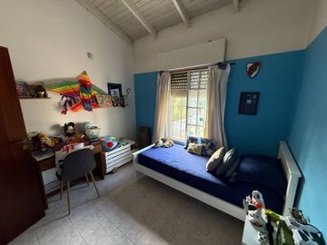 PH EN VENTA TIGRE 4 AMB CON JARDIN Y COCHERA