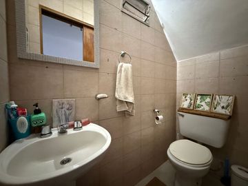 PH EN VENTA TIGRE 4 AMB CON JARDIN Y COCHERA