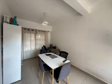PH EN VENTA TIGRE 4 AMB CON JARDIN Y COCHERA