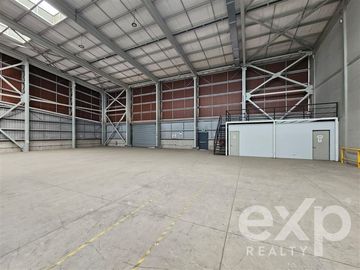 Bodega en Arriendo en A 5 minutos del aeropuerto Arturo Merino Benítez
