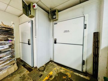 Venta Local alquilado a DIA Renta Activa 1000m2