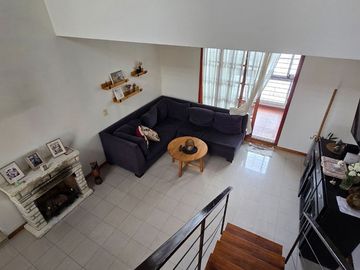 VENTA P.H. 4 AMB. WILDE CENTRO