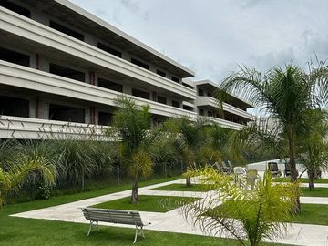Venta 2 Ambientes Saravi Village duplex cochera.