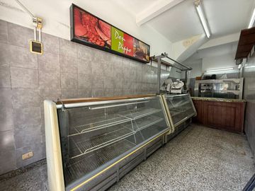 OPORTUNIDAD VENTA DE LOCAL ESTACION LANUS