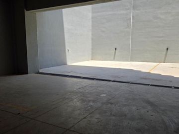 VENTA HERMOSO MONOAMBIENTE CON BALCON EN CABALLITO