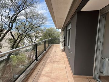 DEPTO 4 AMB CABALLITO A ESTRENAR BALCÓN Y COCHERA