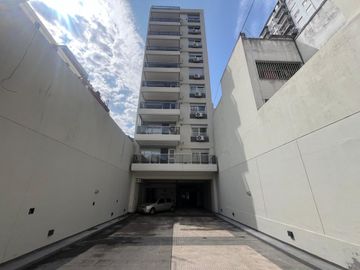 DEPTO 4 AMB CABALLITO A ESTRENAR BALCÓN Y COCHERA