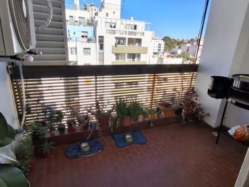 VENTA DPTO 2 DORM BALCON PISO 7 BARRIO ALBERDI CBA