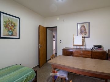 VENTA CASA 4 DORMITORIOS BARRIO AYACUCHO CÓRDOBA