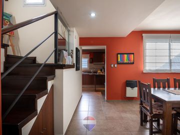 VENTA CASA 4 DORMITORIOS BARRIO AYACUCHO CÓRDOBA