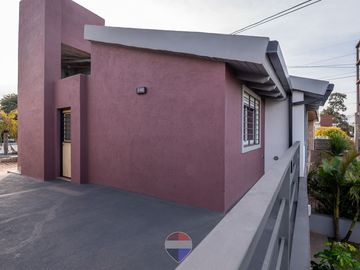 VENTA CASA 4 DORMITORIOS BARRIO AYACUCHO CÓRDOBA