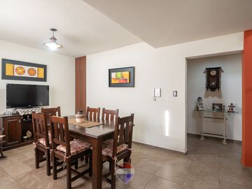 VENTA CASA 4 DORMITORIOS BARRIO AYACUCHO CÓRDOBA