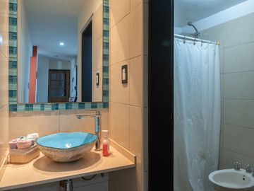 VENTA CASA 4 DORMITORIOS BARRIO AYACUCHO CÓRDOBA