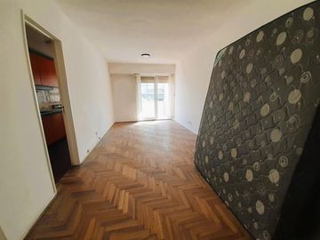 Muy buen tres ambientes en venta en el corazón de Belgrano