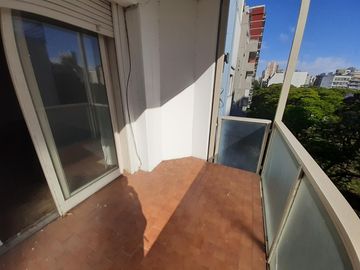 Muy buen tres ambientes en venta en el corazón de Belgrano