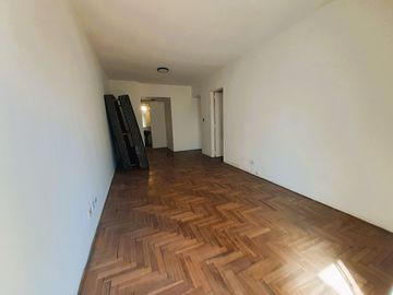 Muy buen tres ambientes en venta en el corazón de Belgrano