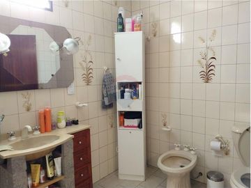 GRAN CASA CON PILETA EN PADUA