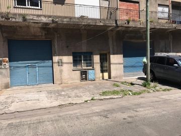 ALQUILER - LA TABLADA - GALPON 130 M2 CON OFICINA