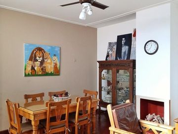 Piso Único, Al Frte, Entr Indep, Sin Expensas, 4/5 Dormit Patio Lav, Qcho Parrilla y Terraza