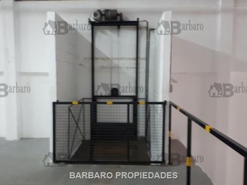 BARBARO ALQUILA GALPON EN VILLA LINCH