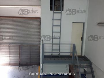 BARBARO ALQUILA GALPON EN VILLA LINCH