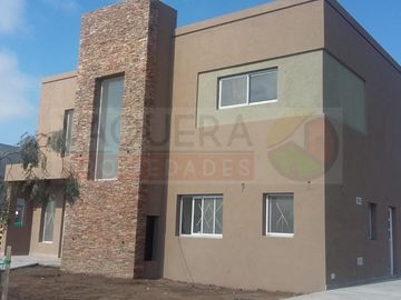 Importante casa a estrenar en el Barrio San Matias.