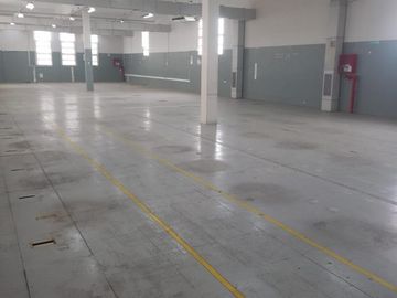 ALQUILER - IMPORTANTE GRUPO DE OFICINAS EN PARQUE INDUSTRIAL - 300 M2 -FLORIDA OESTE