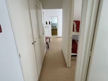 Departamento de dos dormitorios a 150 metros del mar.