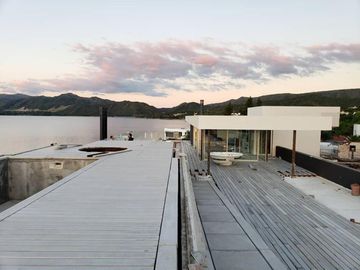 HOUSING PUERTO NORTE. URBANIZACIÓN SOBRE LAGO SAN ROQUE. PRIMERA CATEGORIA