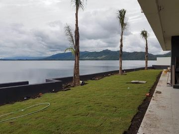 HOUSING PUERTO NORTE. URBANIZACIÓN SOBRE LAGO SAN ROQUE. PRIMERA CATEGORIA