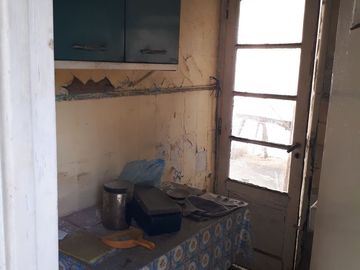 Lote 8,66 x 55 Galpón y 3 deptos por pasillo