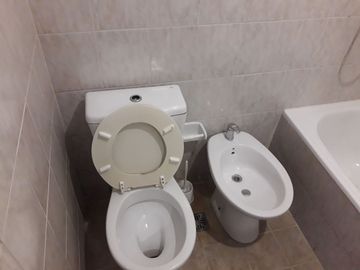 EXCELENTE DEPARTAMENTO DE 2 AMBIENTES EN PLENO CENTRO DE PALOMAR