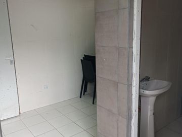 Excelente local comercial en alquiler en Pilar