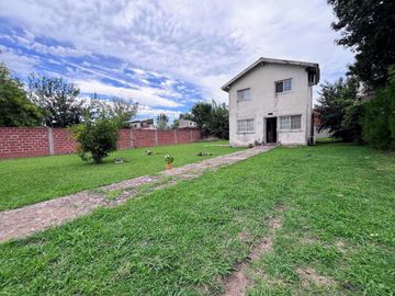VENTA CASA 4 AMBIENTES DEL VISO 600m DE LOTE