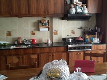 Chalet 370 m2 con jardin garage 3 autos
