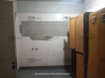 BARBARO ALQUILA GALPON EN VILLA LYNCH