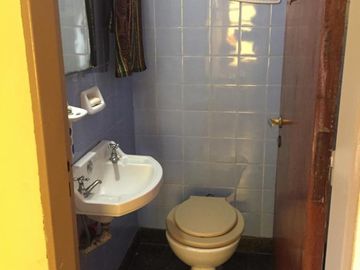 VENTA PH CON ENTRADA INDEPENDIENTE, 4 AMB. TERRAZA 235 MTS. SIN EXPENSAS.