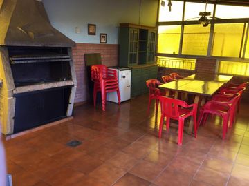 VENTA PH CON ENTRADA INDEPENDIENTE, 4 AMB. TERRAZA 235 MTS. SIN EXPENSAS.