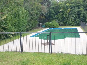 Excelente Chalet de dos plantas en Barrio Privado Echeverria del Lago
