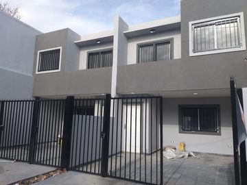 DUPLEX TRES AMBIENTES A ESTRENAR