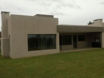 Tigre, VILLANUEVA B° San Francisco, casa a estrenar