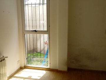 Alvear 355 / Lomas De Zamora / PLANTA BAJA C