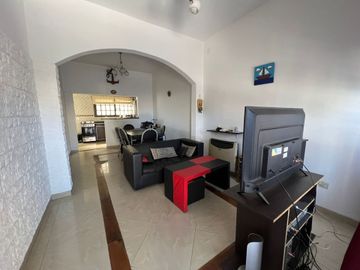 CASA 4 AMBIENTES EN VENTA EN ALDO BONZI CON DEPEND