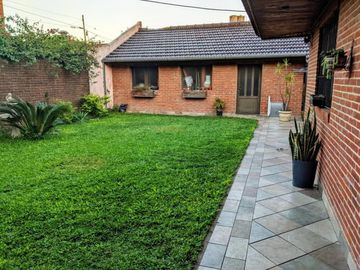 CHALET EN VENTA EN RAMOS MEJIA