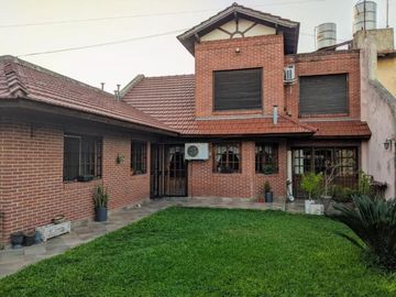 CHALET EN VENTA EN RAMOS MEJIA