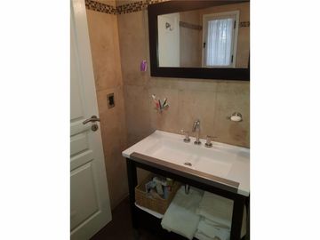 Venta de Casa y Departamento Apta Crédito en S. A. de Padua, calle Bme. Mitre