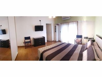 Venta de Casa y Departamento Apta Crédito en S. A. de Padua, calle Bme. Mitre